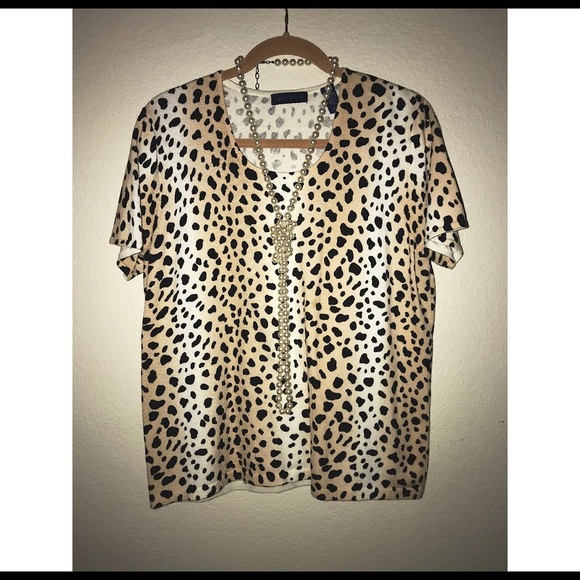 Karen Scott Sexy Leopard Sweater w/Short Sleeves - Picture 1 of 1